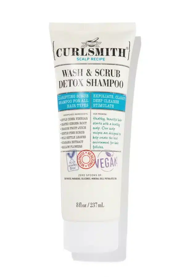 CurlSmith Wash og Scrub Detox Shampoo er en afrensende scrub
