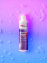 CurlyGirlMovement Conditioner Light en let plejebalsam på farvet baggrund