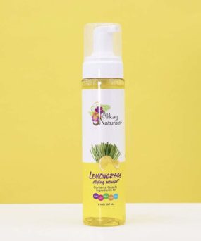 Alikay Naturals – Lemongrass Styling Mousse gul baggrund
